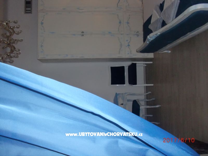 Villa Elit – Ferienwohnung Dugi Rat, Kroatien – Foto 11