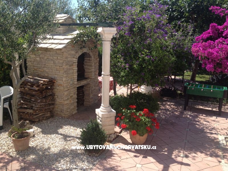 Villa Orij Ferienwohnungen – Ferienwohnung Dugi Rat, Kroatien – Foto 4