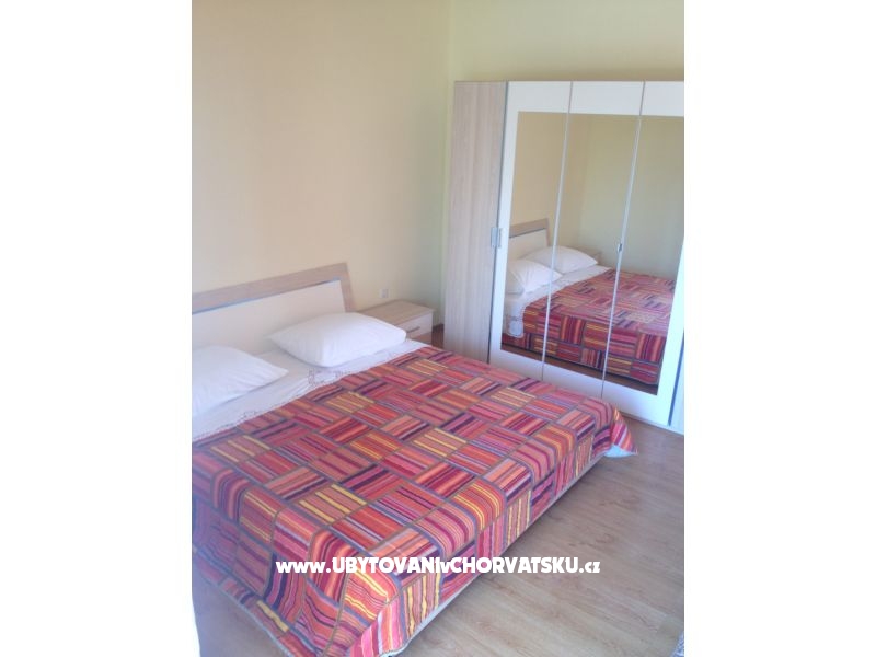 Villa Orij Ferienwohnungen – Ferienwohnung Dugi Rat, Kroatien – Foto 9