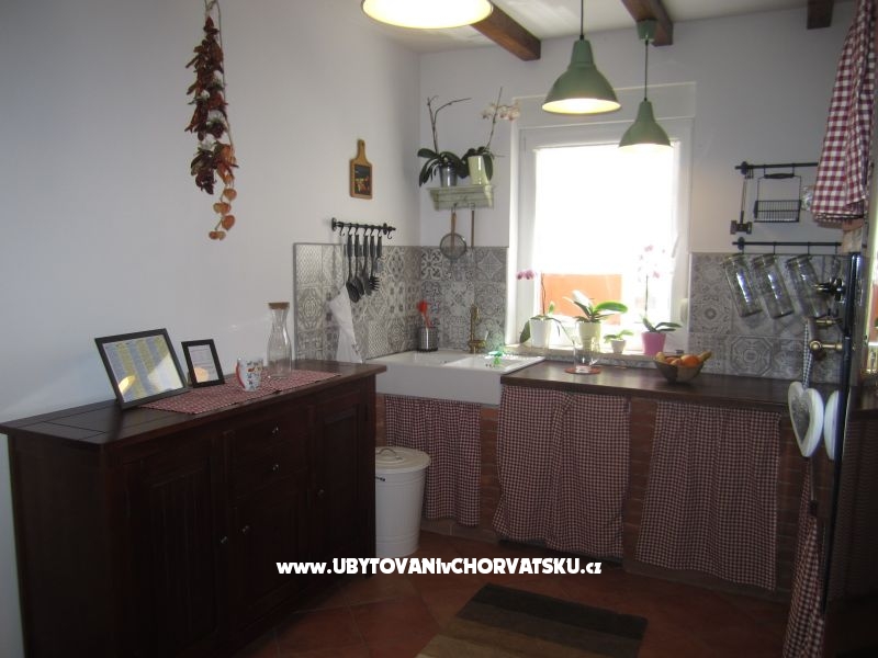 Apartment Flora – Ferienwohnung Fazana, Kroatien – Foto 1