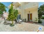 Appartements Adria - Sv. Filip i Jakov Kroatien