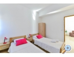 Appartements Adria - Sv. Filip i Jakov Kroatien