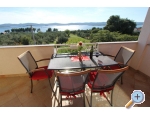 Appartements Anka - Sv. Filip i Jakov Kroatien