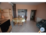 Appartements Iva - Sv. Filip i Jakov Kroatien