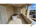 Appartements Iva - Sv. Filip i Jakov Kroatien