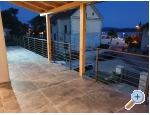 Appartements Dujo - Sv. Filip i Jakov Kroatien