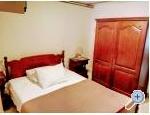 Appartements Jelka - Sv. Filip i Jakov Kroatien