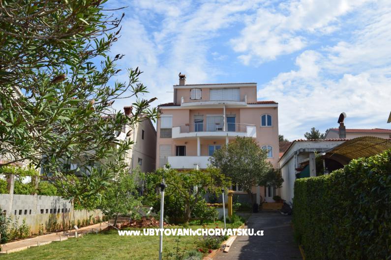 Cvita Haus Ferienwohnungen – Ferienwohnung Sv. Filip i Jakov, Kroatien – Foto 1