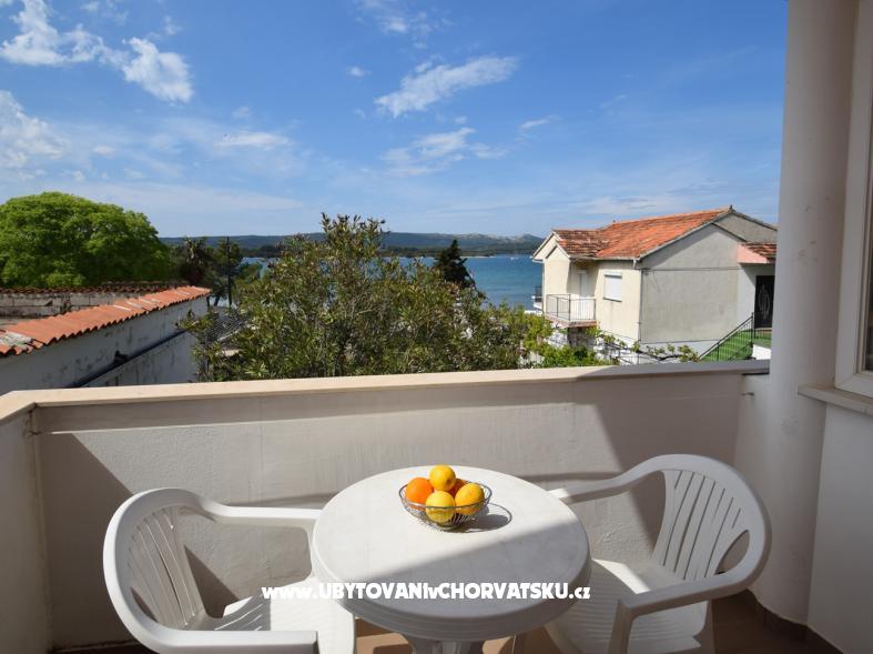 Cvita Haus Ferienwohnungen – Ferienwohnung Sv. Filip i Jakov, Kroatien – Foto 4