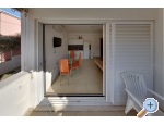 Apartmaji Lucia@Laura na moru - Sv. Filip i Jakov Hrvaka