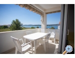 Apartmaji Lucia@Laura na moru - Sv. Filip i Jakov Hrvaka