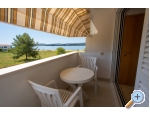 Apartmaji Lucia@Laura na moru - Sv. Filip i Jakov Hrvaka