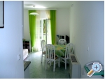 Vila Smirna 4*  mit Pool - Sv. Filip i Jakov Kroatien
