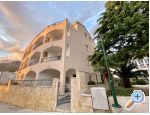 Apartmaji Grozdana - Gradac  Podaca Hrvaka
