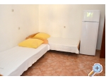 Appartements Radmila - Gradac  Podaca Kroatien