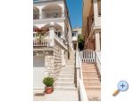 Apartmaji Robert - Gradac  Podaca Hrvaka