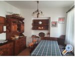 Apartmaji Rosa i Kreso - Gradac  Podaca Hrvaka