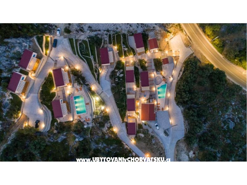 Autocamp Grot  – Ferienwohnung Gradac â€“ Podaca, Kroatien – Foto 1