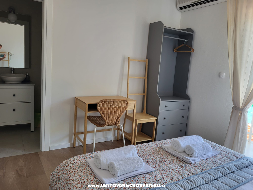 RADELI� studio apartmani i sobe - Gradac � Podaca Croatia
