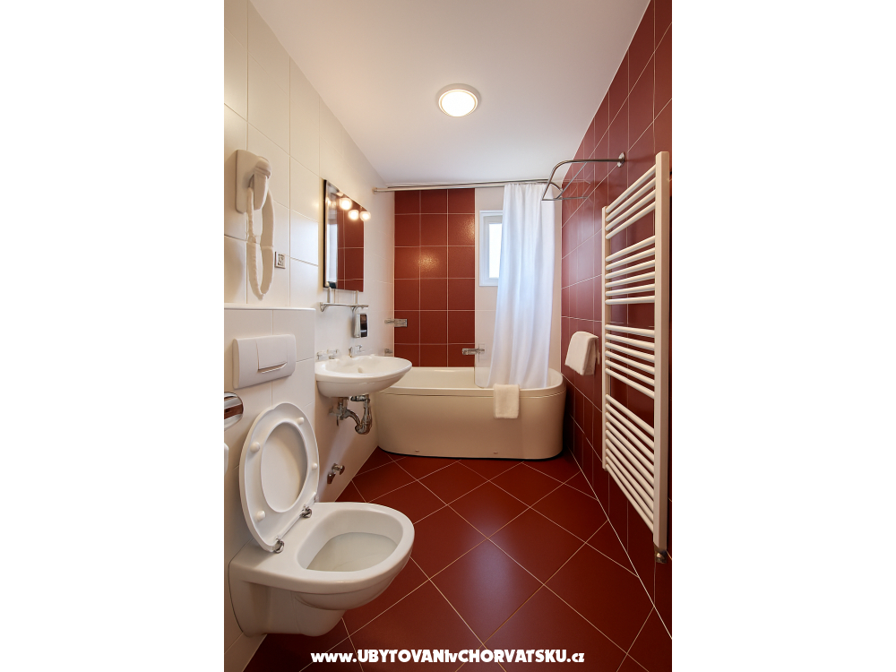 Hotel Neptun - Gradac � Podaca Chorvatsko