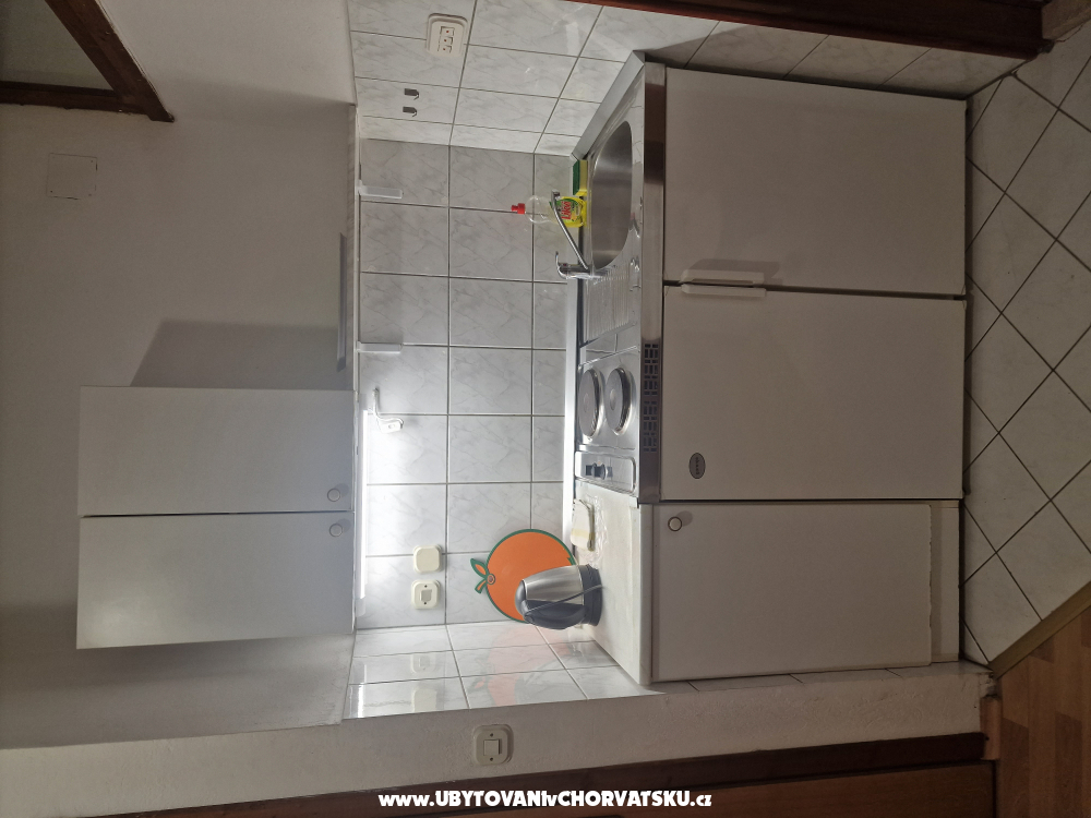 Apartmaji Lora - Gradac � Podaca Hrva�ka