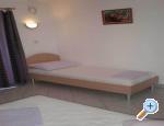 Apartmaji Ivo - Gradac  Podaca Hrvaka
