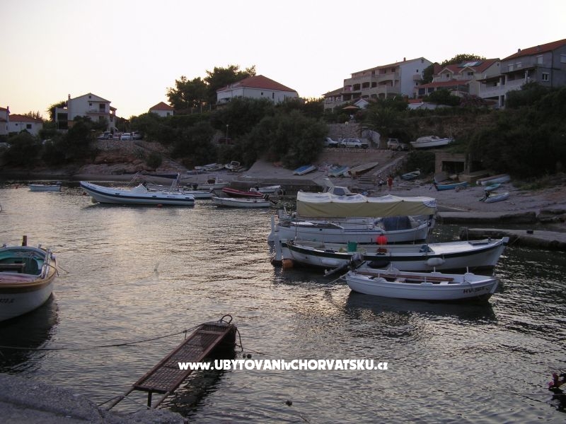 ART AND NATURE  – Ferienwohnung Insel Hvar, Kroatien – Foto 15