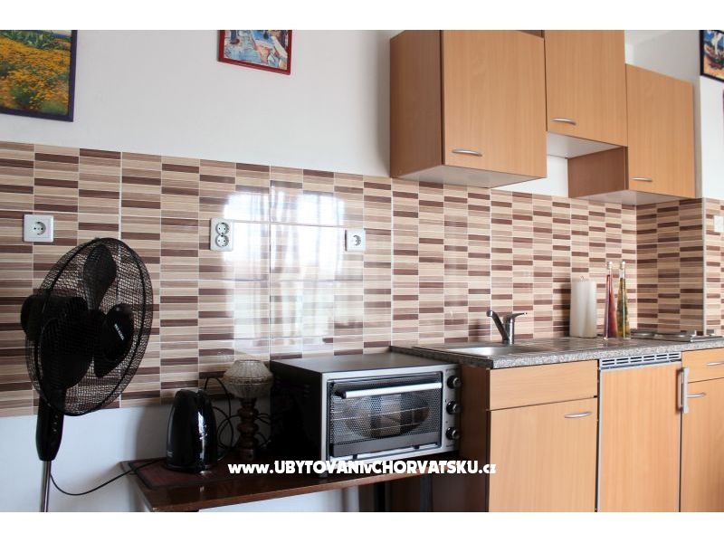 ART AND NATURE  – Ferienwohnung Insel Hvar, Kroatien – Foto 8