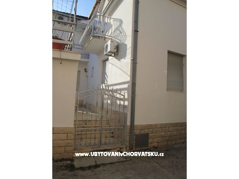 Ferienwohnungen Lazaneo – Ferienwohnung Insel Hvar, Kroatien – Foto 1