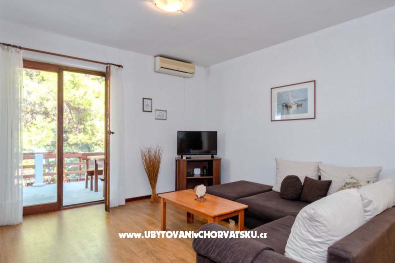 Prekrasni apartmani u blizini mora – Ferienwohnung Insel Hvar, Kroatien – Foto 1