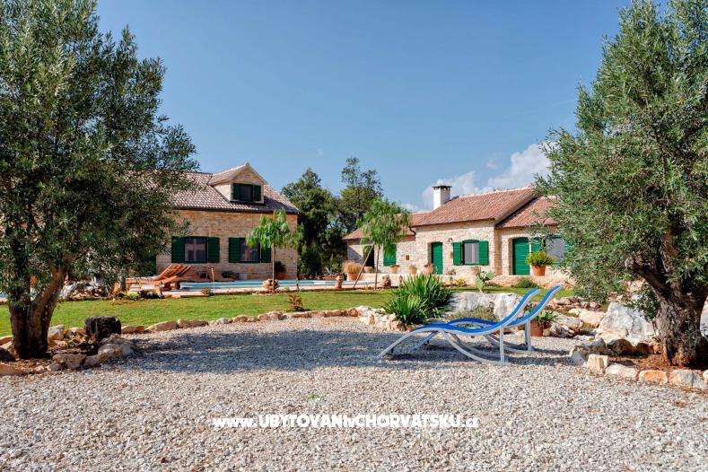 VILLA HARPOCRATES – Ferienwohnung Insel Hvar, Kroatien – Foto 3