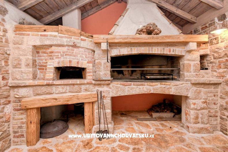 VILLA HARPOCRATES – Ferienwohnung Insel Hvar, Kroatien – Foto 4