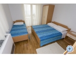Appartements Adriatic - Igrane Kroatien