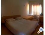 Appartements Palma - Igrane Kroatien