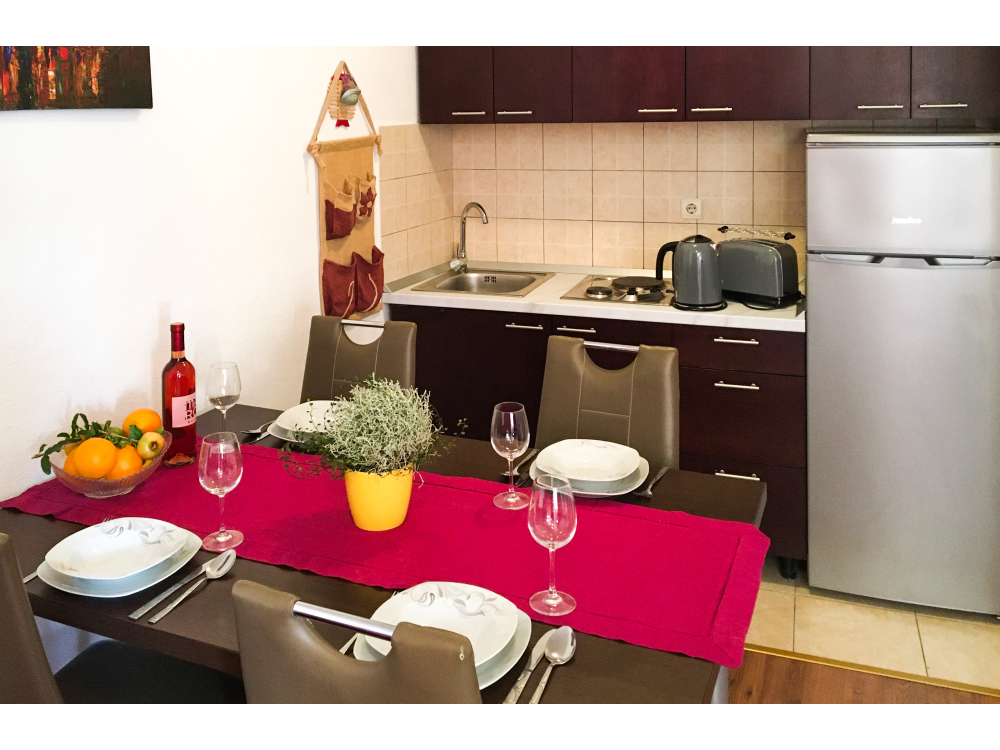 Apartmaji Peko - Igrane Hrvaška