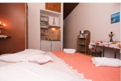Apartmány dominovic-Mladinov  Apartmán 4 – studio foto 5