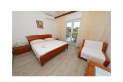 Apartmány Ribičić Brela Pokoj 5 – Soba 3 foto 1