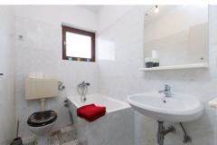 Adria Guesthouse Pokoj 2: (2+0) – Bordo foto 4