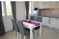 Apartmány Gorica 1- with Pool, 200 Apartmán 1 – Gorica 1/6 foto 4