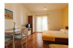 Apartmány Niko Podgora Apartmán 2: (2+1) – 2+1AYellow foto 1