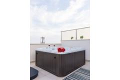 Bubbles Luxury Penthouse with jacuz Apartmán 1 – Podstrana foto 1