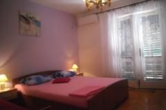 Apartmány Emi Pokoj 4: (2+1) – ljubičasta foto 1