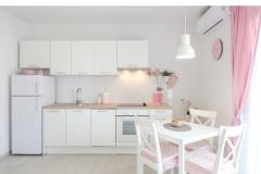 Apartmány Ksenija Apartmán 2 – A4 rozi foto 3