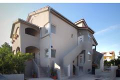 Apartmány Banović Vodice  Apartmán 2: (2+2) – 2 Ap. 2+2 foto 5