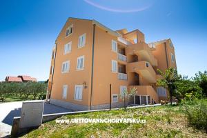 Apartments Haus Valentin – Kastela
