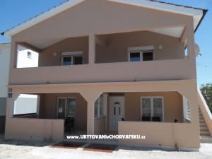 Apartmani Drago Ninske Vodice