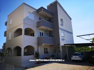 Apartmani Grgić Rogoznica 