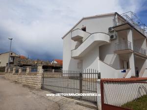 Apartmány Dananić