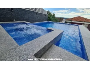 Delux apartment, heated pool