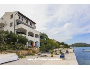 Adria Maja Apartm�ny Peljesac